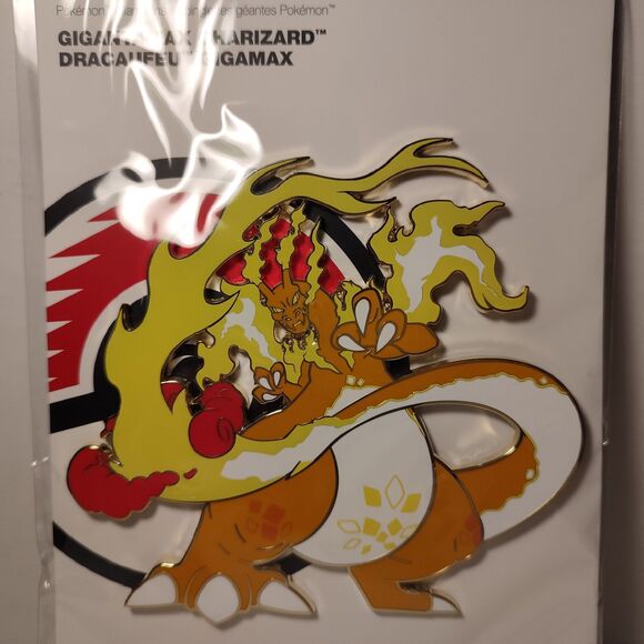 Pokemon Gigantimax Charizard XL Enamel Pin Official Nintendo Collectible Badge - Picture 1 of 3